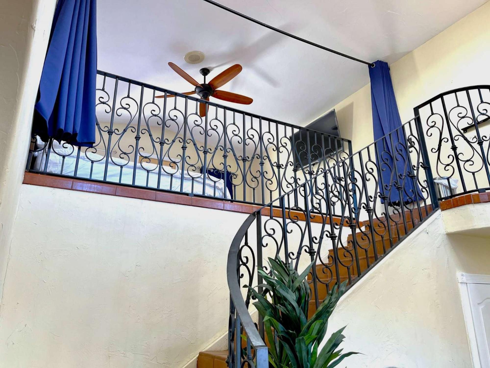 Private Home On 10 Acres - Heated Salt Pool & Jacuzzi, Mountain & City Views, Horseshoes, Basketball, Bbq, Golf Putting, Foosball, Croquet, Bose Stereo, White Cotton Bedding - Hilltop Hacienda, Pool Heat Optional Jamul 외부 사진