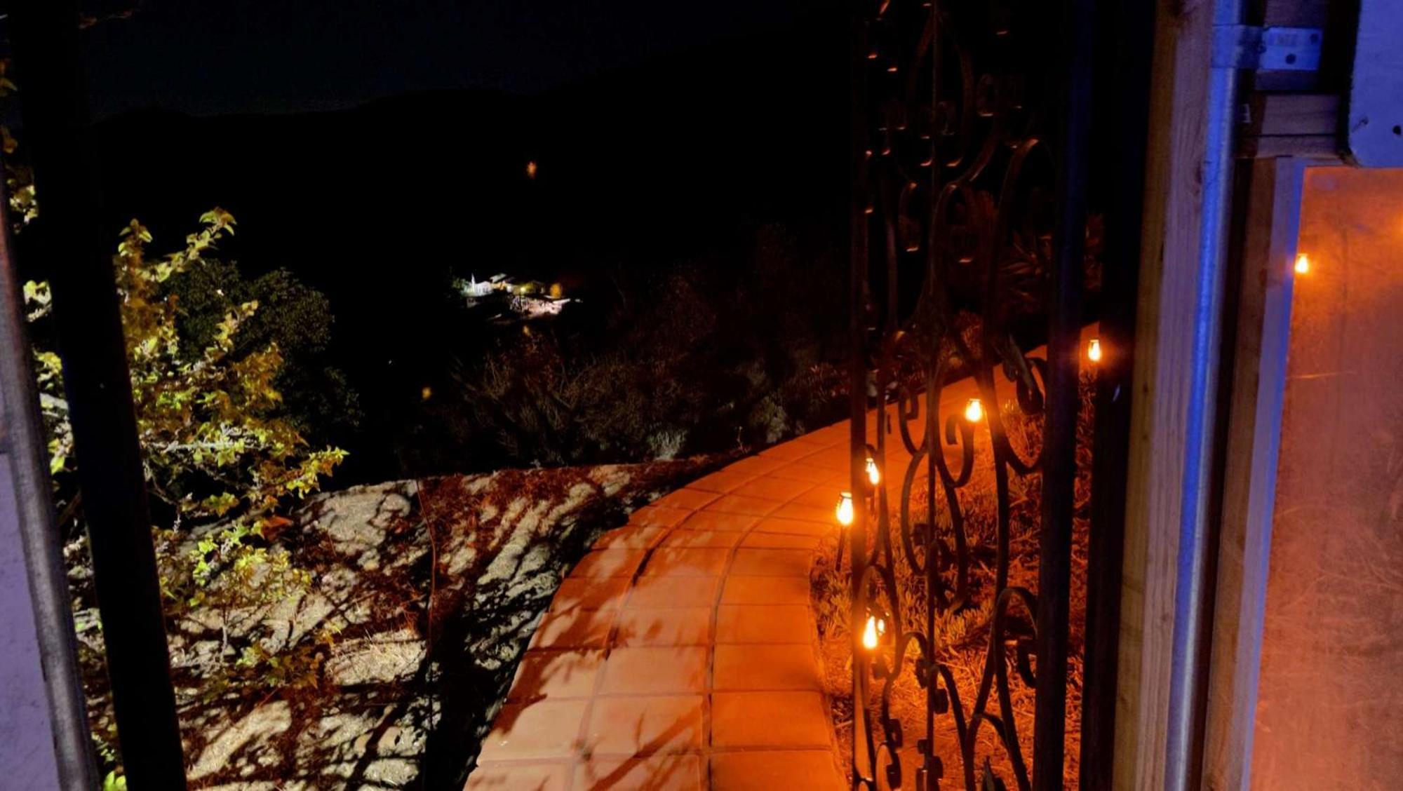 Private Home On 10 Acres - Heated Salt Pool & Jacuzzi, Mountain & City Views, Horseshoes, Basketball, Bbq, Golf Putting, Foosball, Croquet, Bose Stereo, White Cotton Bedding - Hilltop Hacienda, Pool Heat Optional Jamul 외부 사진