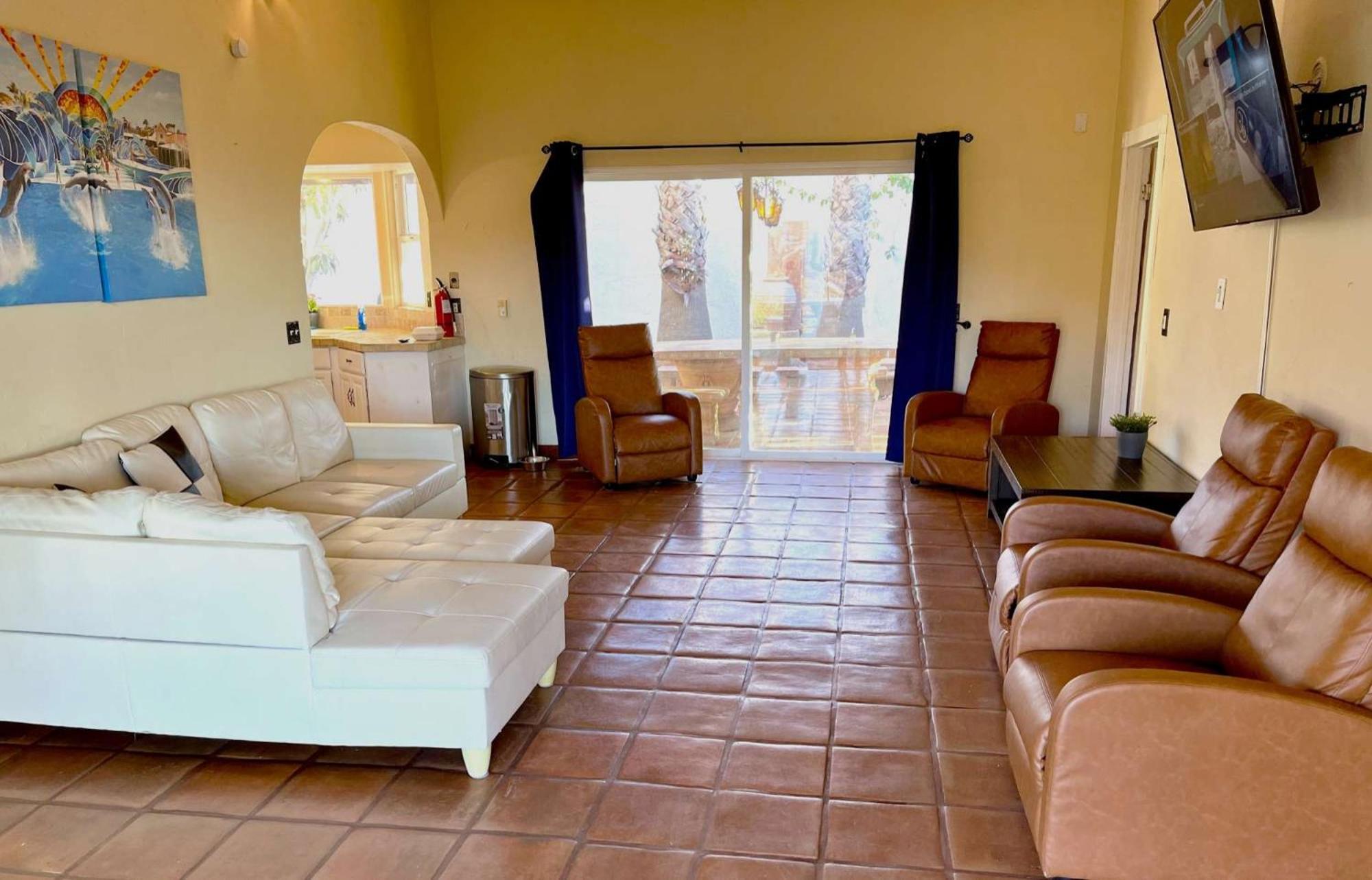 Private Home On 10 Acres - Heated Salt Pool & Jacuzzi, Mountain & City Views, Horseshoes, Basketball, Bbq, Golf Putting, Foosball, Croquet, Bose Stereo, White Cotton Bedding - Hilltop Hacienda, Pool Heat Optional Jamul 외부 사진